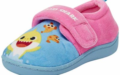 Nickelodeon Toddler Girls' Slippers – Baby Shark Plush House Shoes, Baby Shark, Size 6