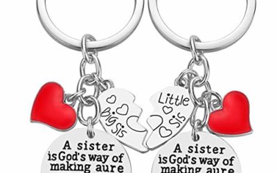 Sister Gifts from Sister – 2PCS Big Sister Little Sister Matching Heart Keychain A Sister is God's Way of Making Sure We Never Walk Alone Sister Keychain Birthday Gifts for Sister