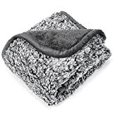 Waterproof Dog Blanket Soft Fluffy Plush Pet Blanket with Liquid Pee Proof Reversible Sherpa Couch Bed Cover Protector Throw Blanket for Cats & Dogs